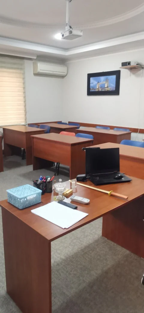 170 m² ofis