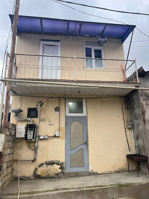 2 otaqlı 65 m² fərdi ev