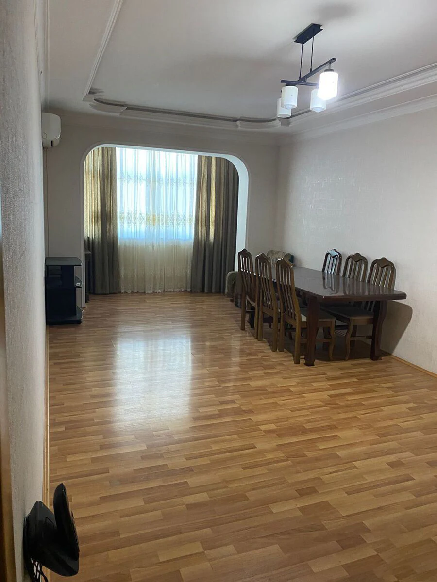 3-комн. квартира 85 м², Бинагадинский, Баку — 8 этаж. Фото 1
