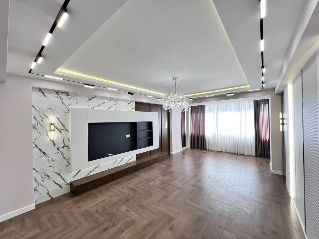 5 otaqlı 180 m² mənzil, Nizami, Bakı. Foto 1
