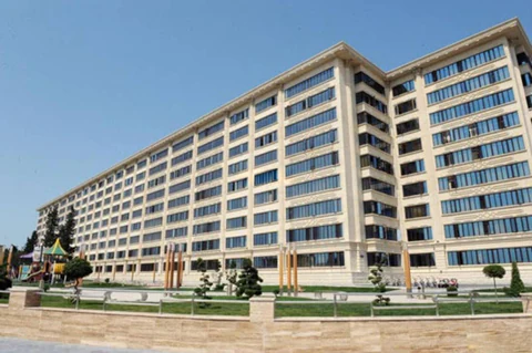 4 otaqlı 98 m² mənzil
