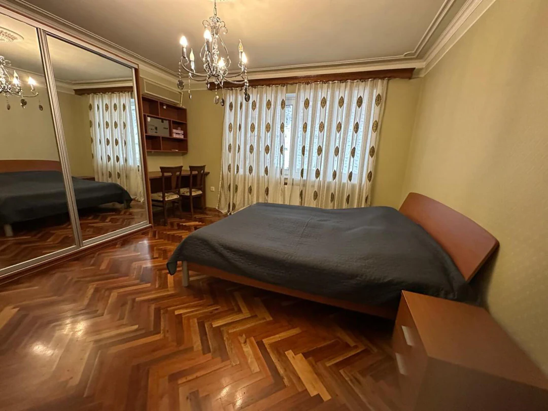 Kirayə 3 otaqlı 80 m² mənzil, Yasamal rayonu, Bakı — 5-ci mərtəbə. Foto 1
