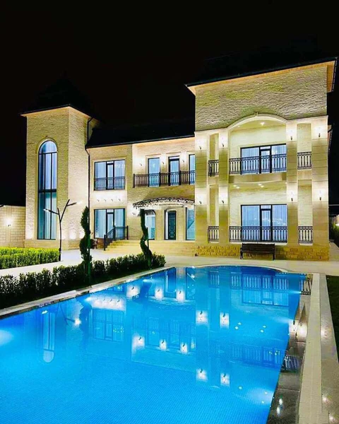 5 otaqlı 480 m² fərdi ev