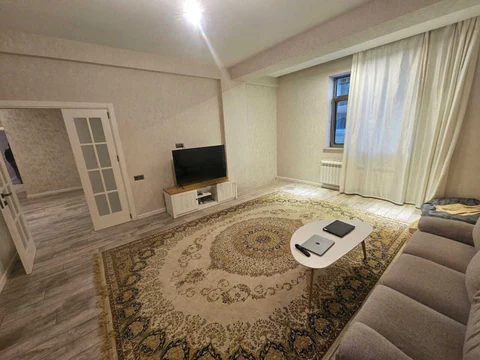 Satış: 3 otaqlı 130 m² mənzil