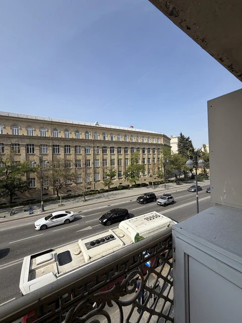Satış: 3 otaqlı 70 m² mənzil