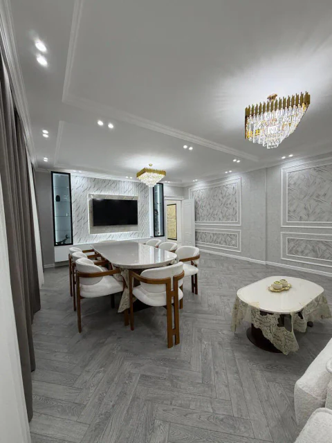 Satış: 5 otaqlı 130 m² mənzil
