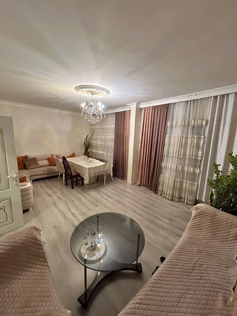 5 otaqlı 97 m² mənzil