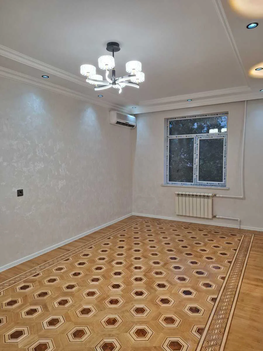 3-комн. квартира 75 м², Бинагадинский, Баку — 3 этаж. Фото 1