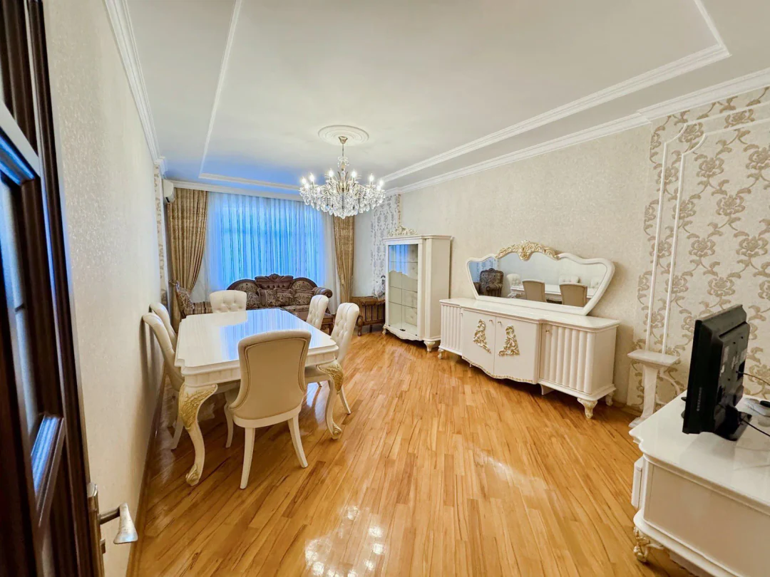 3 otaqlı 120 m² mənzil, Yasamal rayonu, Bakı — 2-ci mərtəbə. Foto 1