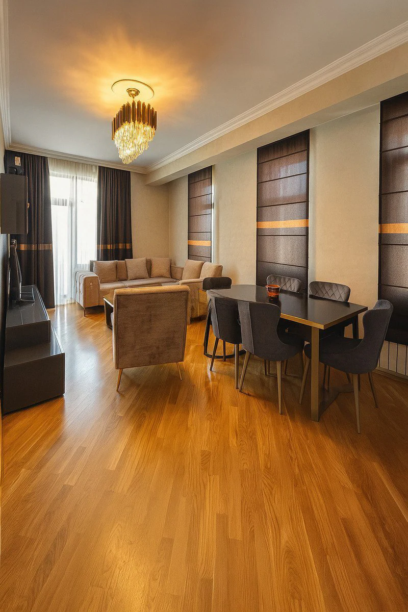 Günlük kirayə 3 otaqlı 110 m² mənzil, Nəsimi rayonu, Bakı. Foto 1