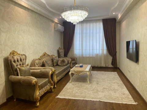 Аренда: 2-комн. квартира 100 м²