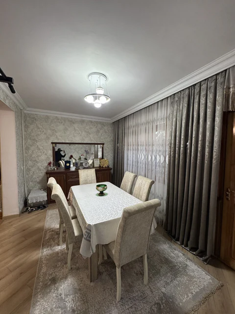 4 otaqlı 80 m² mənzil