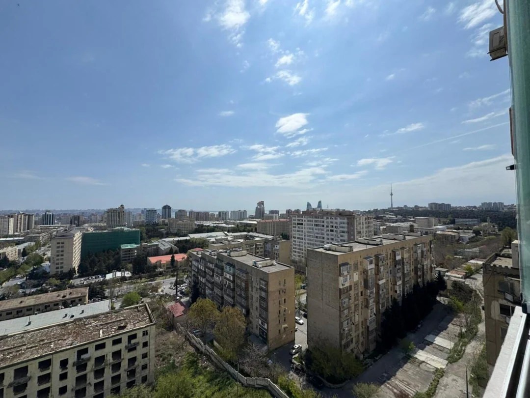 3 otaqlı 100 m² mənzil, Yasamal rayonu, Bakı — 13-ci mərtəbə. Foto 1