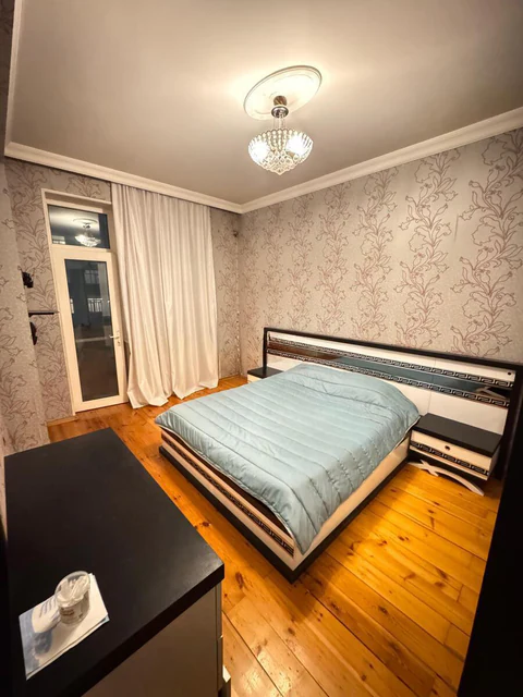 2 otaqlı 80 m² mənzil