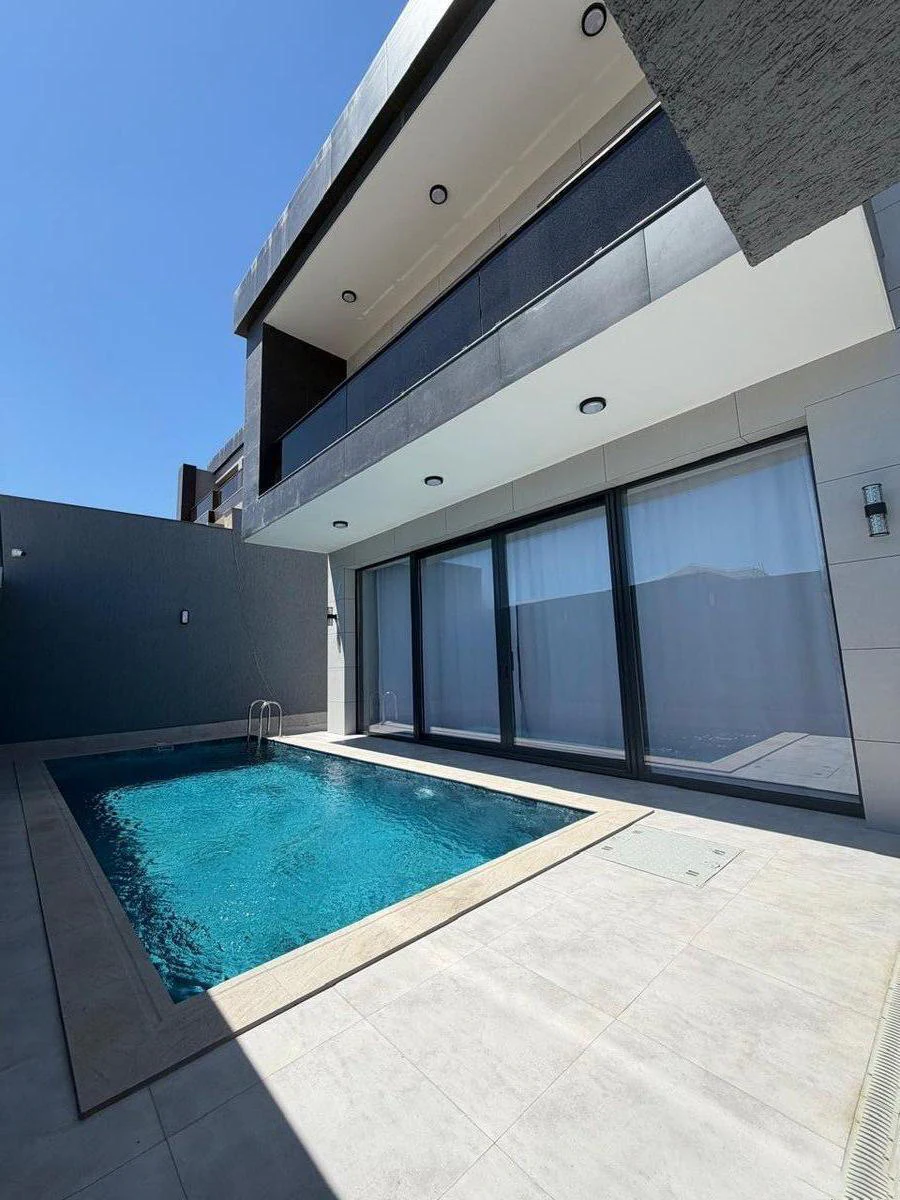 5 otaqlı 160 m² fərdi ev, Səbail rayonu, Bakı. Foto 1