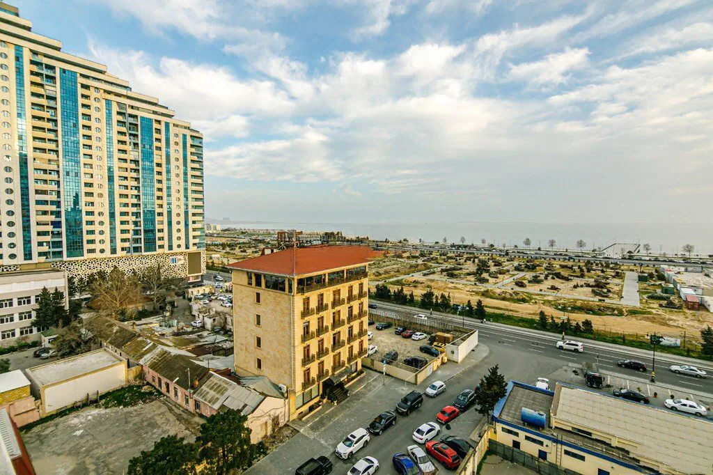 Günlük kirayə 4 otaqlı 125 m² mənzil, Xətai rayonu, Bakı. Foto 1