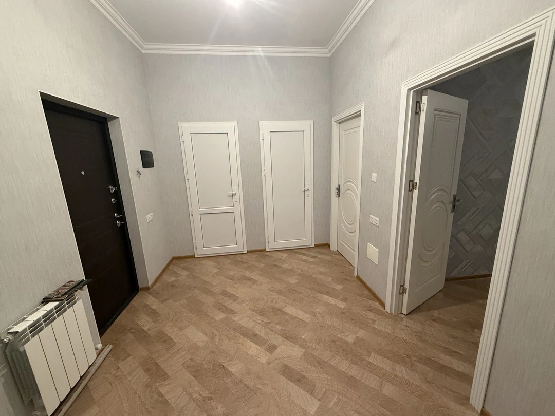 2-комн. квартира 65 м², Низаминский, Баку — проспект Гара Гараева. Фото 1