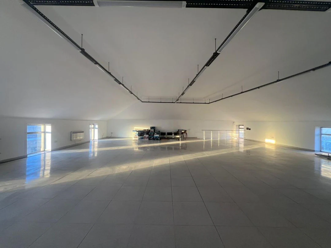 Kirayə: 220 m² obyekt, Qaradağ, Bakı. Foto 1