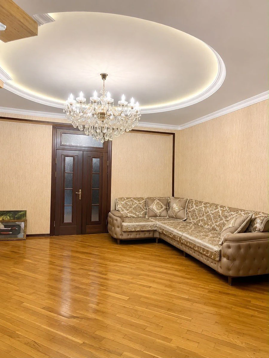 Kirayə 3 otaqlı 142 m² mənzil, Yasamal rayonu, Bakı. Foto 1