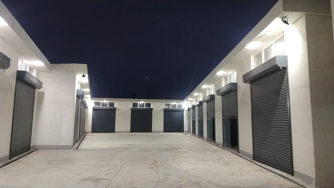Kirayə 2500 m² obyekt, Nizami, Bakı. Foto 1