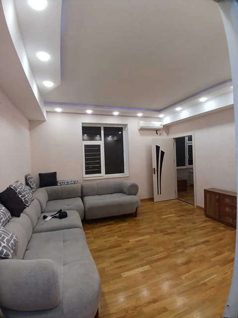 Kirayə: 3 otaqlı 94 m² mənzil