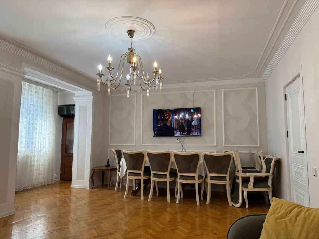3 otaqlı 90 m² mənzil, Nizami, Bakı — 4-ci mərtəbə. Foto 1
