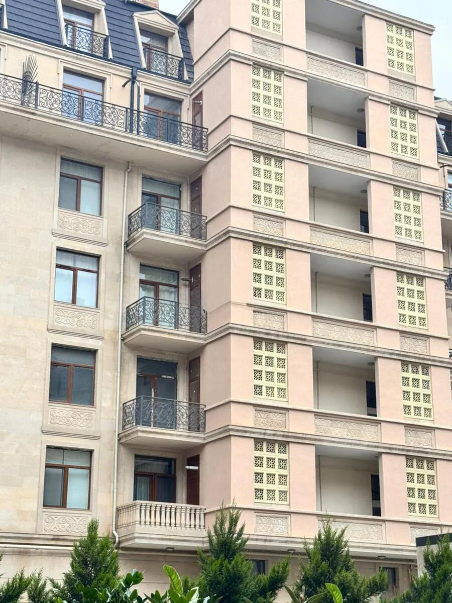3 otaqlı 100 m² mənzil, Xətai rayonu, Bakı — 5-ci mərtəbə. Foto 1