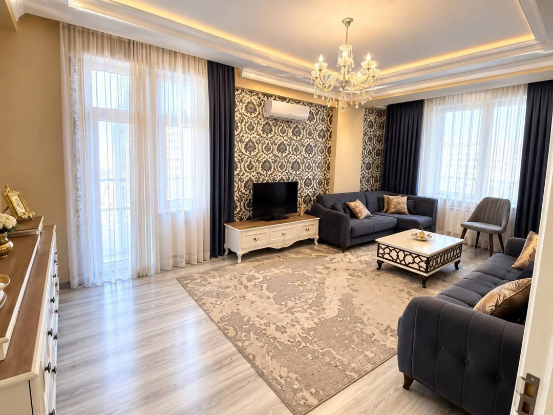Аренда: 2-комн. квартира 75 м², Ясамальский район, Баку. Фото 1