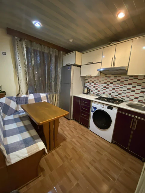 Kirayə: 1 otaqlı 40 m² mənzil