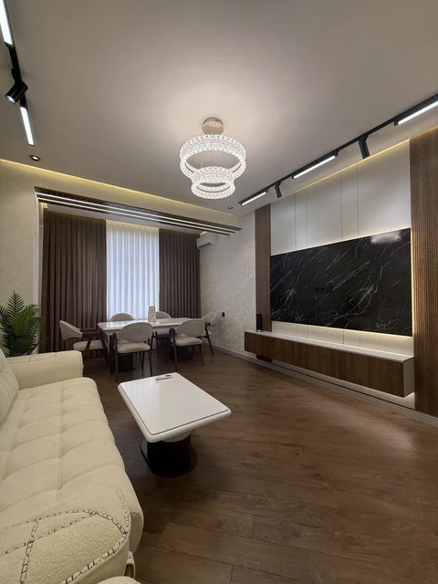 Продажа: 3-комн. квартира 105 м²