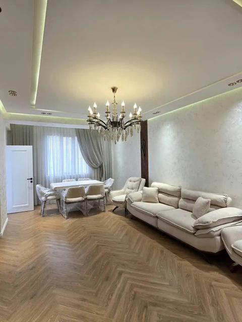 Продажа: 3-комн. квартира 90 м²