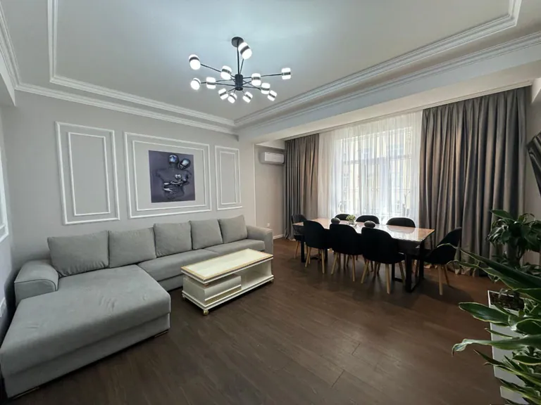 Продажа: 3-комн. квартира 115 м²