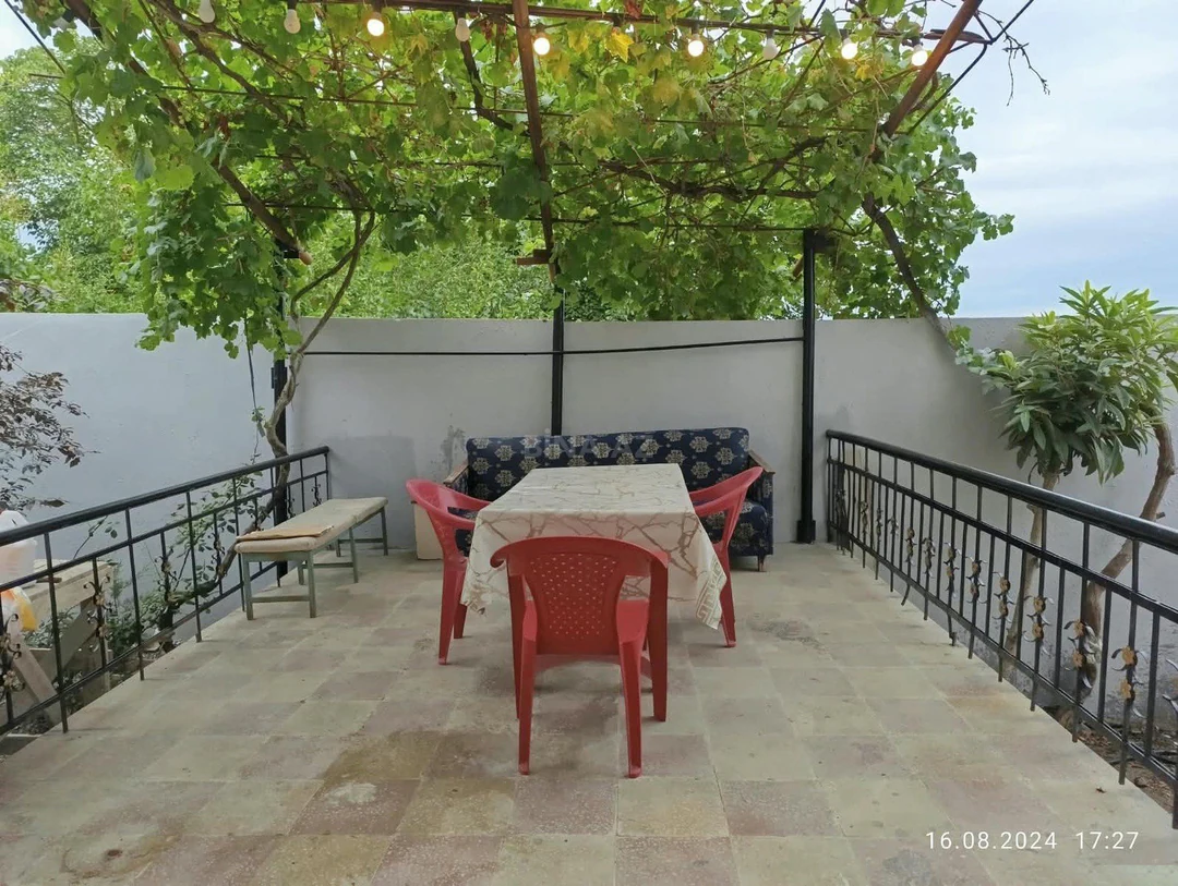 5-комн. дом 250 м², Сураханский, Баку. Фото 1