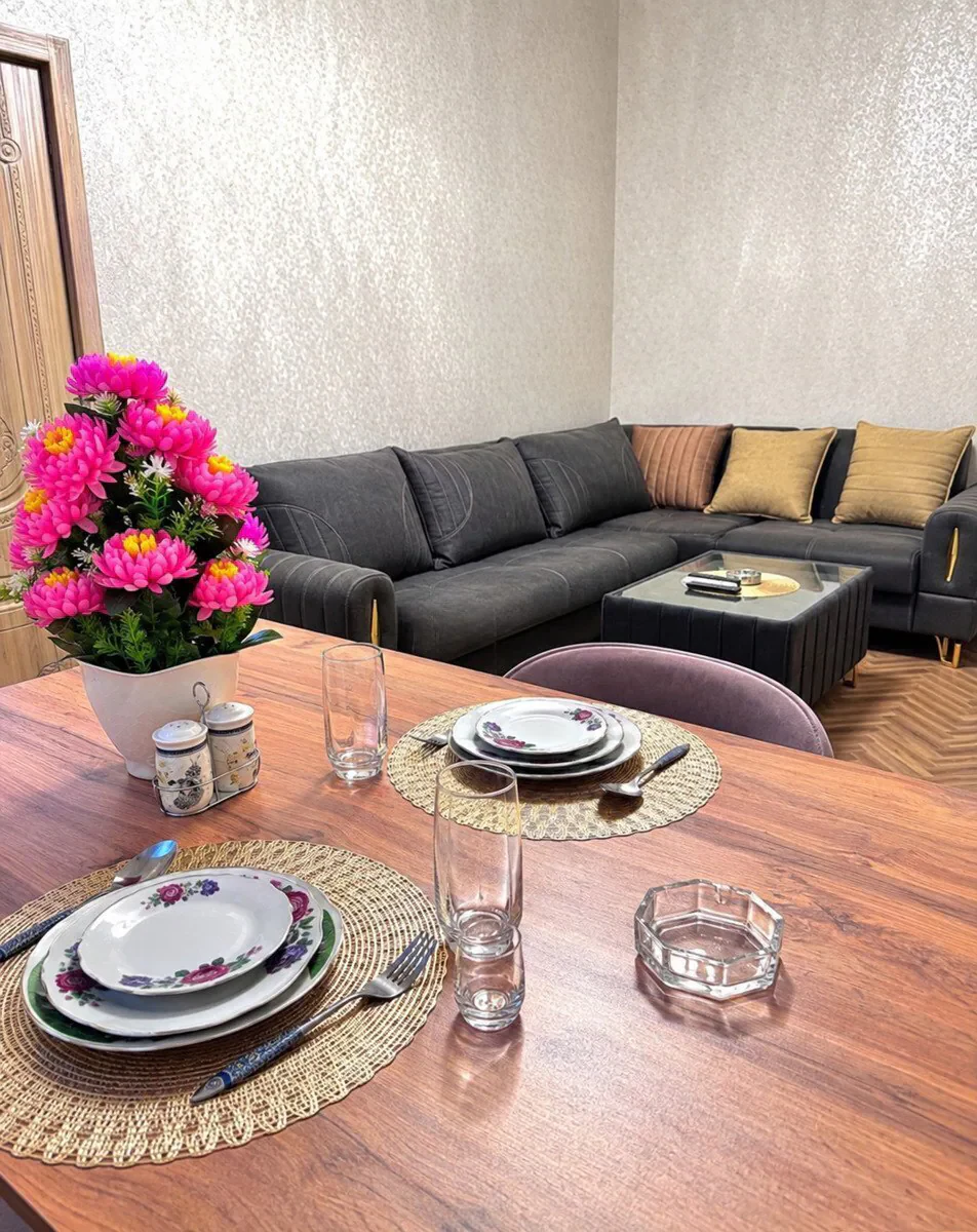 Günlük kirayə 2 otaqlı 55 m² mənzil, Səbail rayonu, Bakı. Foto 1