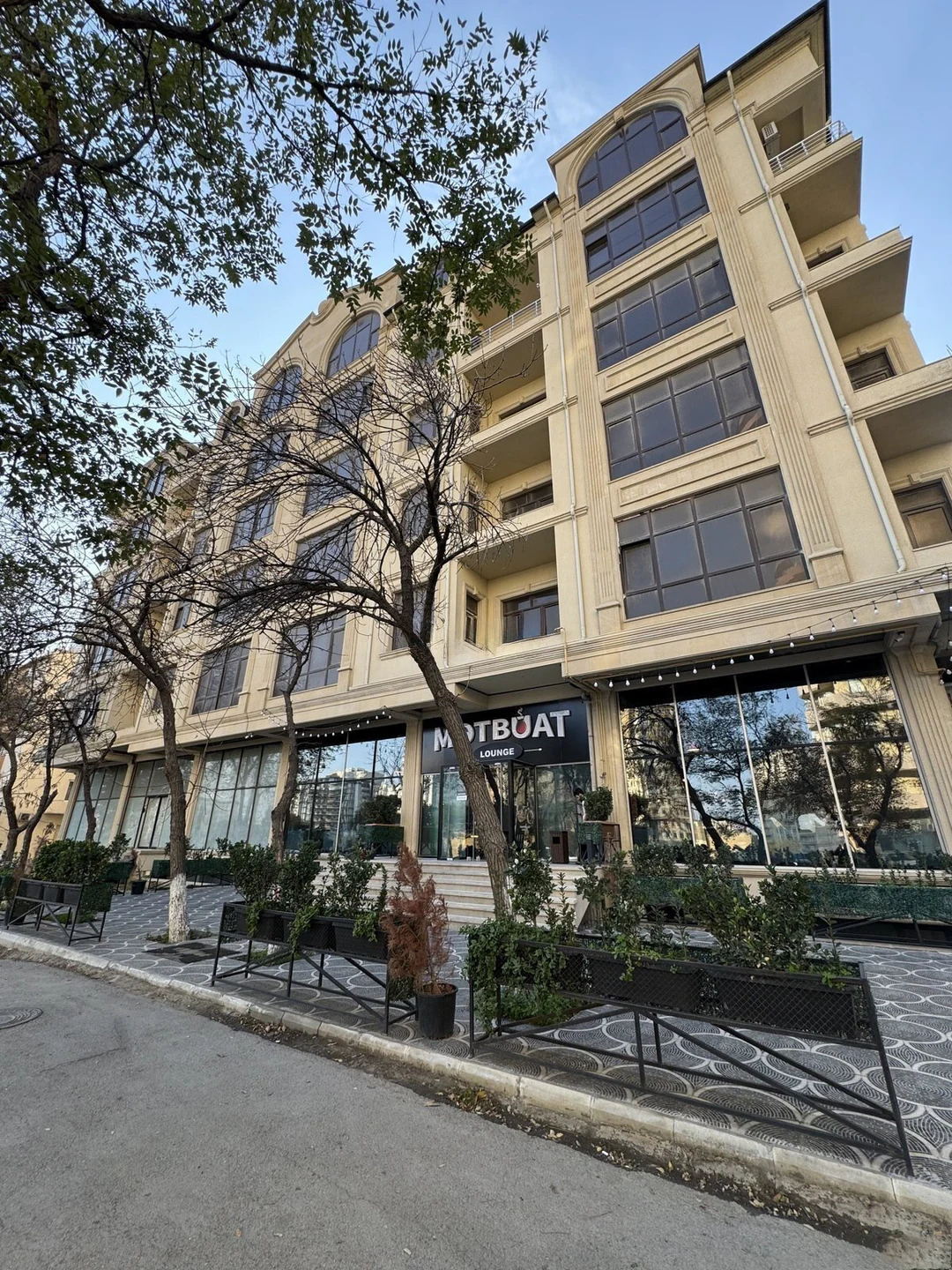 3-комн. квартира 122 м², Ясамальский район, Баку. Фото 1