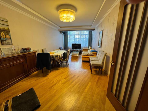 4 otaqlı 125 m² mənzil