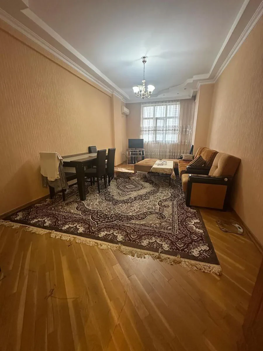 2-комн. квартира 100 м², Хатаинский район, Баку — 3 этаж. Фото 1