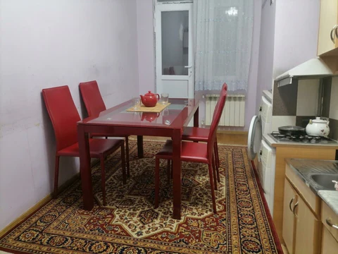 Kirayə: 3 otaqlı 95 m² mənzil