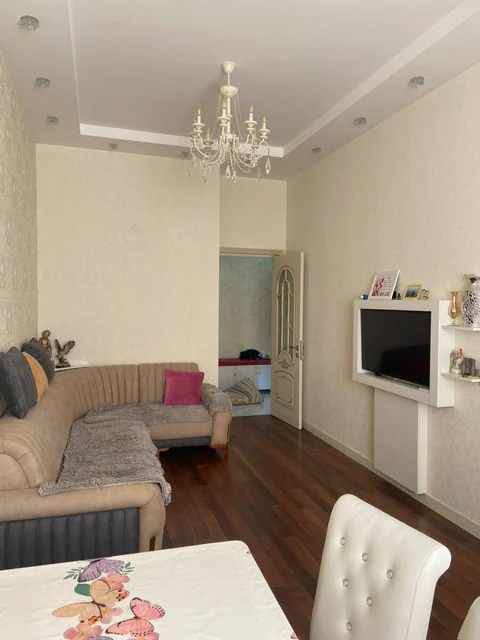 2 otaqlı 80 m² mənzil