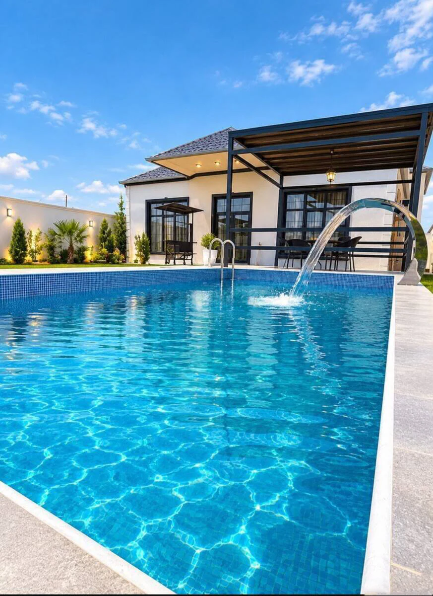 Günlük kirayə 4 otaqlı 240 m² fərdi ev, Xəzər rayonu, Bakı. Foto 1