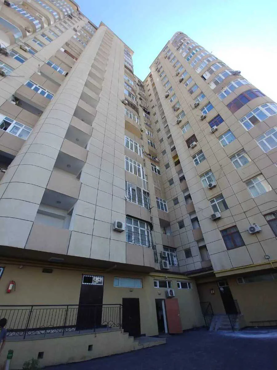 3 otaqlı 100 m² mənzil, Yasamal rayonu, Bakı — 2-ci mərtəbə. Foto 1