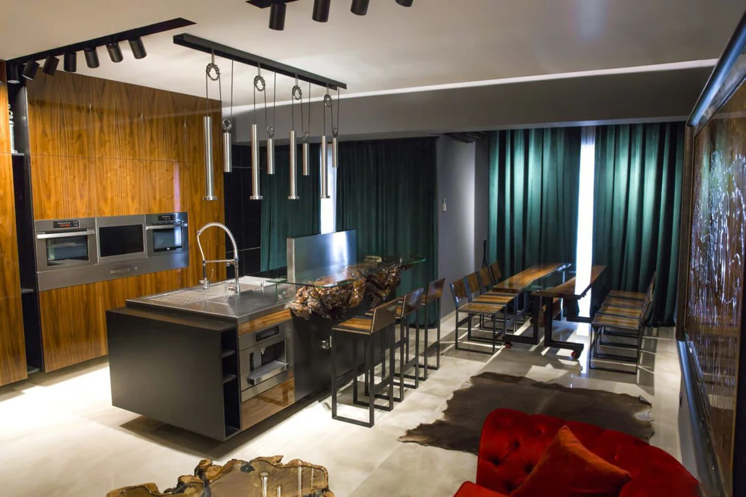 Kirayə 3 otaqlı 150 m² mənzil, Xətai rayonu, Bakı — 18-ci mərtəbə. Foto 1