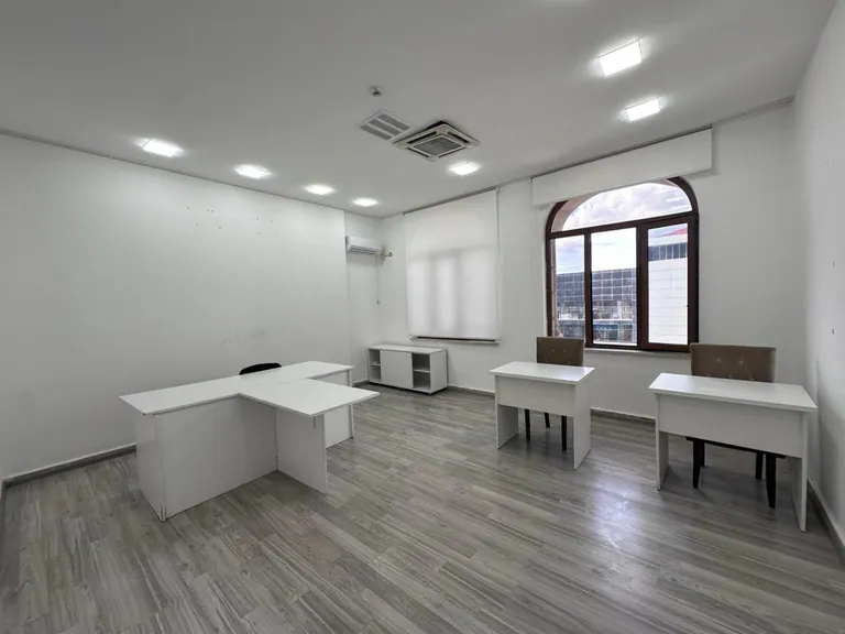 Kirayə: 30 m² ofis