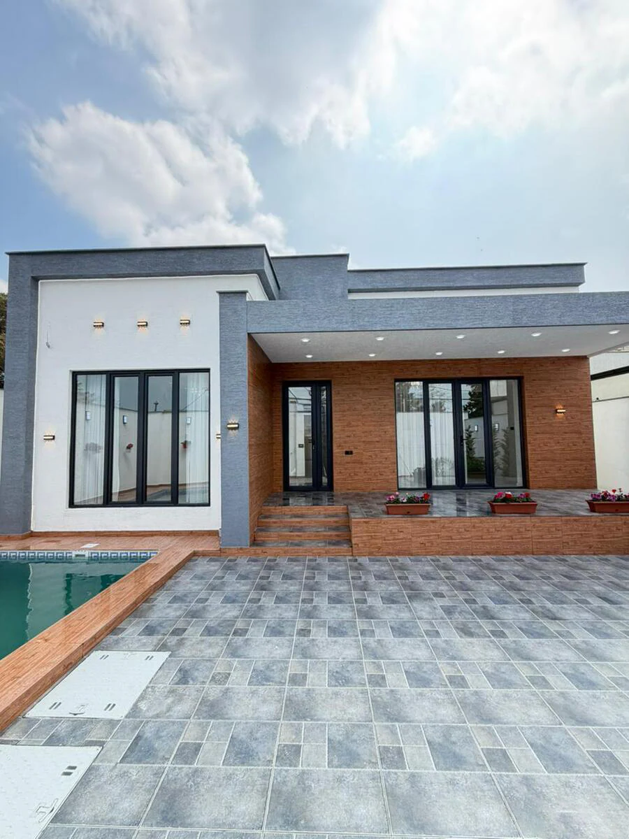 4 otaqlı 150 m² fərdi ev, Xəzər rayonu, Bakı — Şüvəlan qəsəbəsi. Foto 1