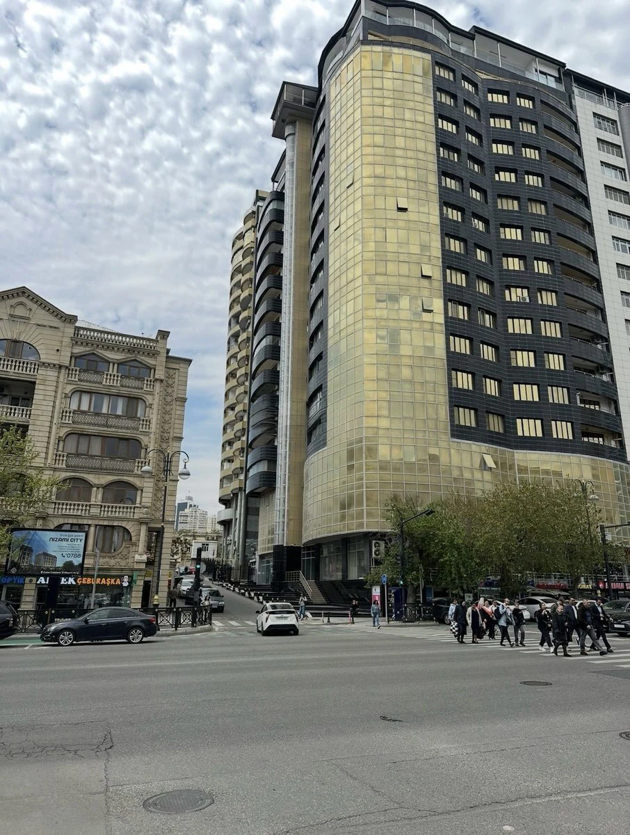 Kirayə 150 m² ofis, Yasamal rayonu, Bakı — Şıxəli Qurbanov küçəsi. Foto 1