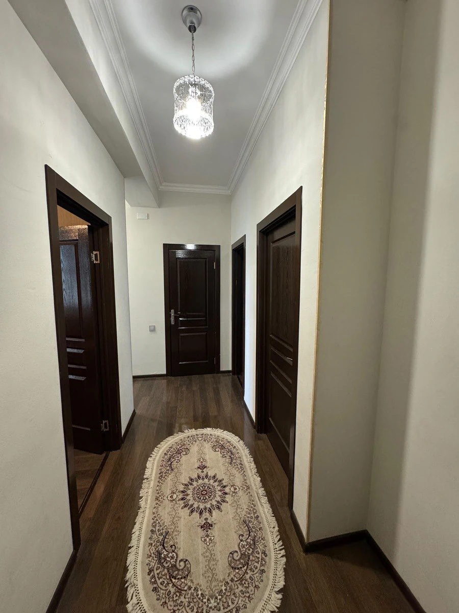 3-комн. квартира посуточно, 78 м², новостройка, Гянджа. Фото 1