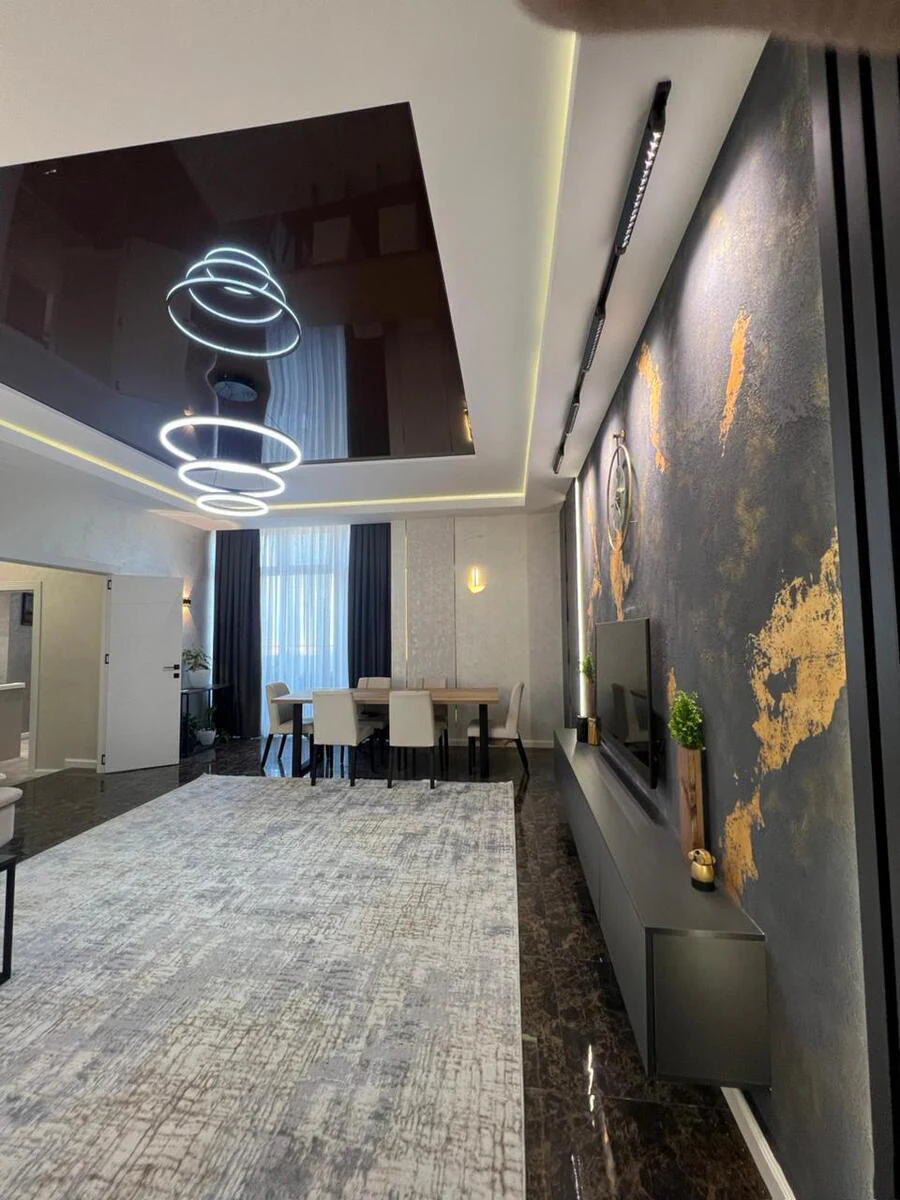 Kirayə 4 otaqlı 477 m² mənzil, Yasamal rayonu, Bakı. Foto 1