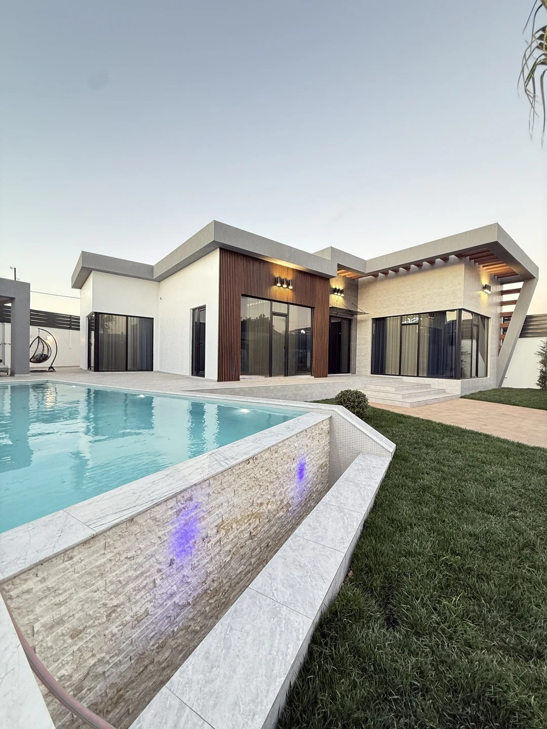 5 otaqlı 260 m² fərdi ev, Xəzər rayonu, Bakı — Mərdəkan. Foto 1