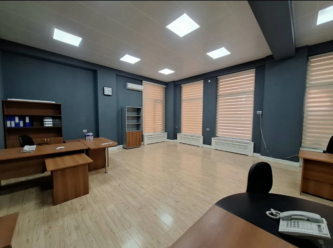 Kirayə: 230 m² ofis, Nərimanov rayonu, Bakı — Həsənoğlu küçəsi. Foto 1