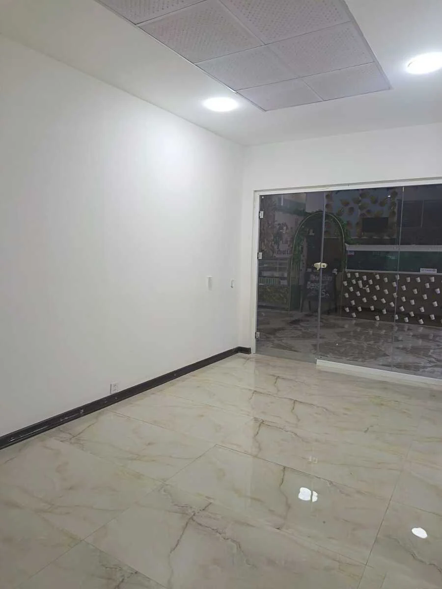 Kirayə 18 m² ofis, Nəsimi rayonu, Bakı — Rəşid Behbudov küçəsi 59. Foto 1